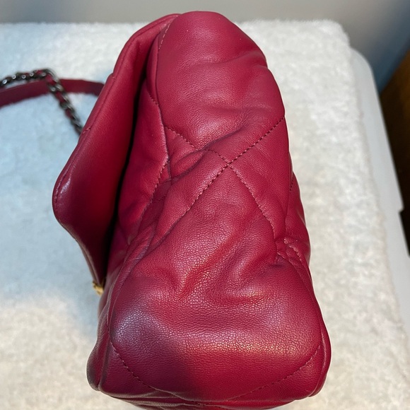 Chanel Red large 19 Flap Bag - Picture 15 of 16